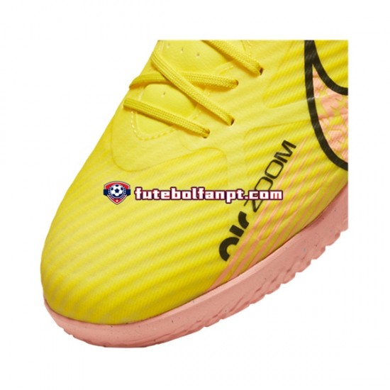 Rosa Amarelo Nike Air Zoom Mercurial Vapor XV Academy IC Halle Lucent Chuteiras de futebol