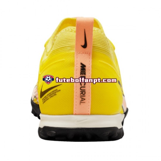 Rosa Amarelo Nike Air Zoom Mercurial Vapor XV Pro TF Lucent Chuteiras de futebol