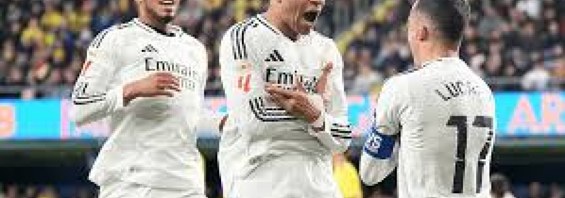 Real Madrid vence 4 jogos consecutivos e está a 4 pontos do Barcelona Real Madrid vence 4 jogos consecutivos e está a 4 pontos do Barcelona